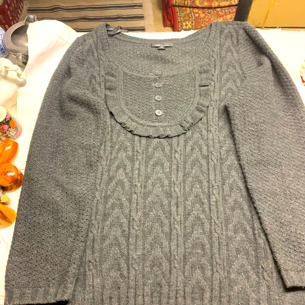 AB Studio gray sweater